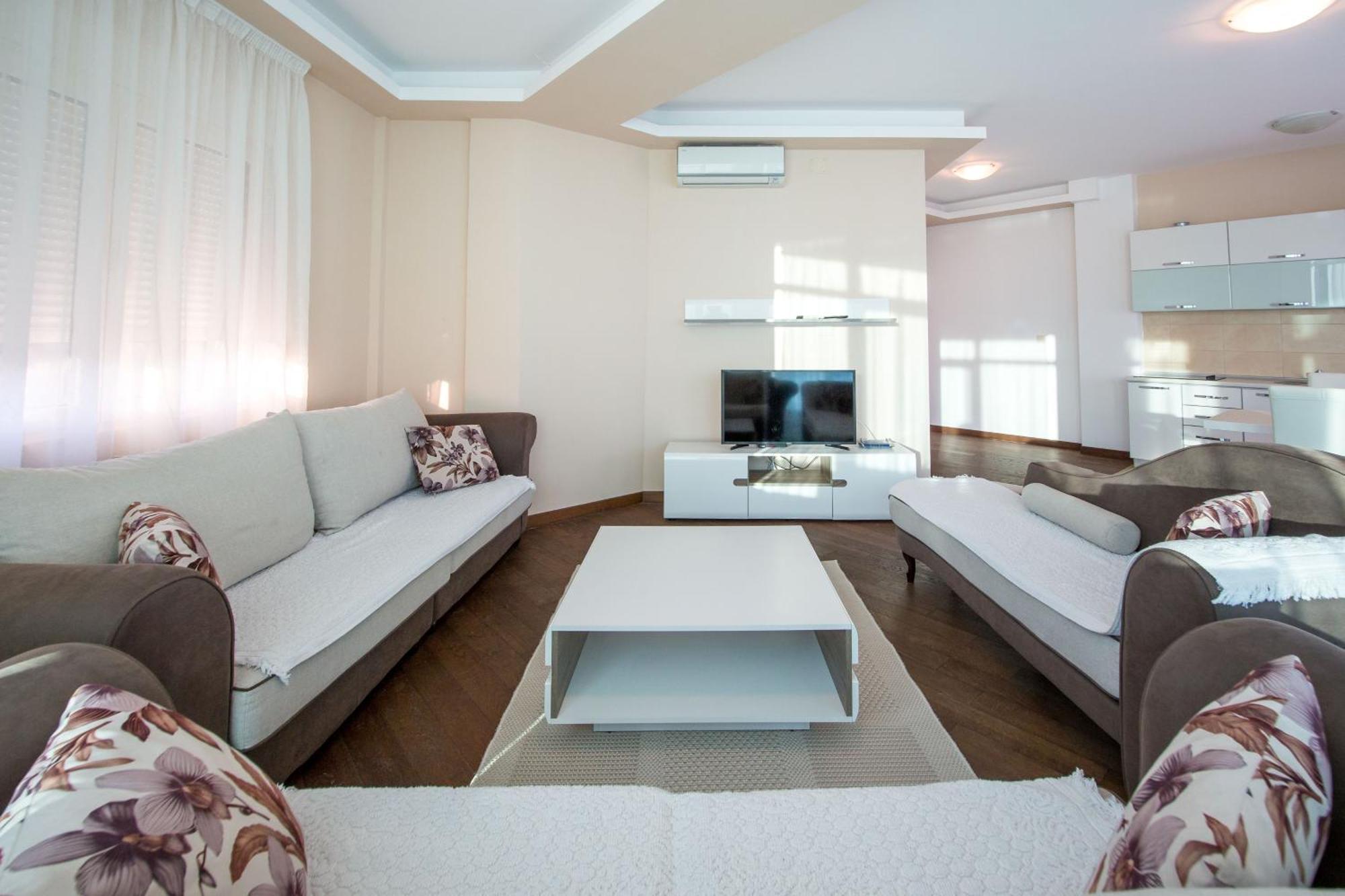 Becici -Lux Apartman 外观 照片